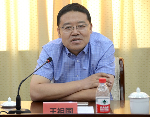 7月16日下午，省律协青工委2017年会暨“栎客&#8226;朗朗社”成立会议在西北宾馆召开，省律协王祖国副会长，王力监事受邀出席会议。省律协青工委主任雷声主持会议。