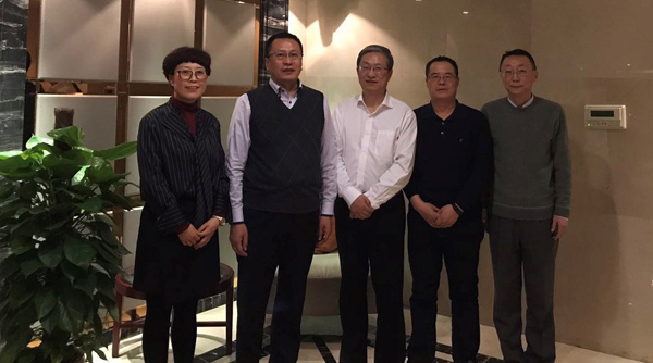 12月27日，省律协一届五次全体会议在兰州召开，会议由监事长朱万润同志主持，副监事长李兴禄及全体监事参加了会议。