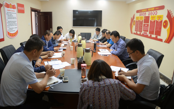 6月8日上午，甘肃省律师协会直属分会第三次会长办公会、直属分会党总支部会议在甘肃省律师协会会议室召开。省律协副会长、直属分会会长赵耀主持会议，直属分会副会长王森、霍吉栋、周文杰，直属分会秘书长邹世语，