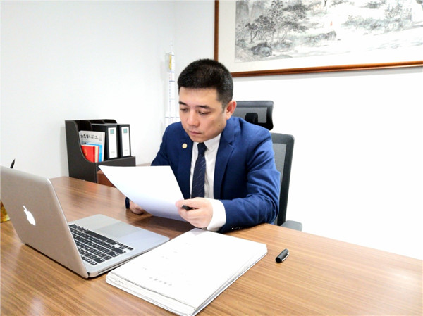 2020年4月23日是第二十五个“世界读书日”。联合国教科文组织曾在1972年向全世界发出“走向阅读社会”的召唤，1995年宣布4月23日为“世界读书日”，致力于向全世界推广阅读、出版和对版权的?；?。