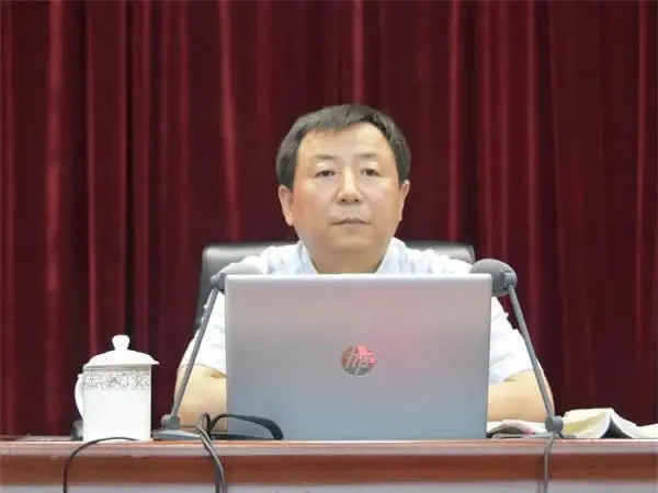 7月29日至31日，省委宣传部举办学习贯彻党的十九届四中全会暨全国“两会”精神轮训班。  我所脱剑锋律师在轮训班上作了《中华人民共和国民法典》解读专题辅导报告，对民法典编纂的概况以及编纂与颁布实施民法