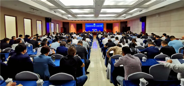 为深入学习贯彻十九届中央纪委四次全会和省纪委十三届四次全会精神，认真贯彻落实全省司法行政系统党风廉政建设突出问题专项整治暨作风建设推进会议精神，针对当前我省律师管理工作面临的新形势和新任务，进一步加强