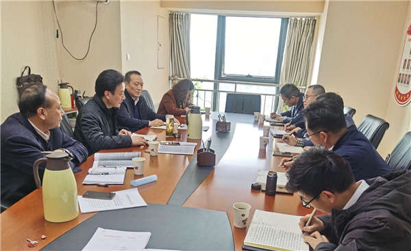 11月6日下午，省律协直属分会党总支、省律协直属分会召开党风廉政建设突出问题专项整治暨作风建设活动专题联席会议，研究部署直属分会党风廉政建设突出问题专项整治暨作风建设活动建章立制和总结验收阶段工作及其