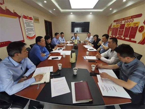 6月19日上午，省律协会长赵耀主持召开甘肃省律师协会七届三次会长办公会议。省律协副会长王金贵、王祖国、刘吉颖、王亦农、雷声、杨永明参加会议，副秘书长秦晨、董军翔、邹世语列席会议?；嵋樘匮÷尚嗍鲁こ? title=