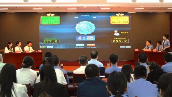 6月6日至7日，经过十二场精彩的比赛角逐，由平凉市检察院、平凉市司法局联合主办的第四届全市公诉人与律师论辩赛圆满落幕。市检察院党组书记、检察长赵辉出席开幕式，市检察院党组副书记、常务副检察长黄正华，市
