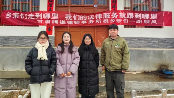 近年来，陇南市律师行业坚持以习近平新时代中国特色社会主义思想为指导，深入贯彻习近平法治思想和党的二十大精神，以党建为“红色引擎”，着力推动“做党和人民满意的好律师”三年提升专项行动，“三抓三促”以及“